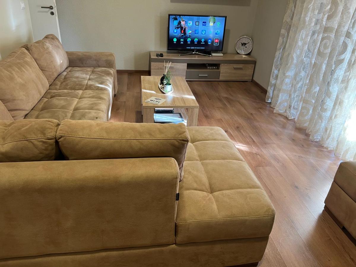 Casa Mia - Modern Apartment Near The City Center Tirana Exterior photo